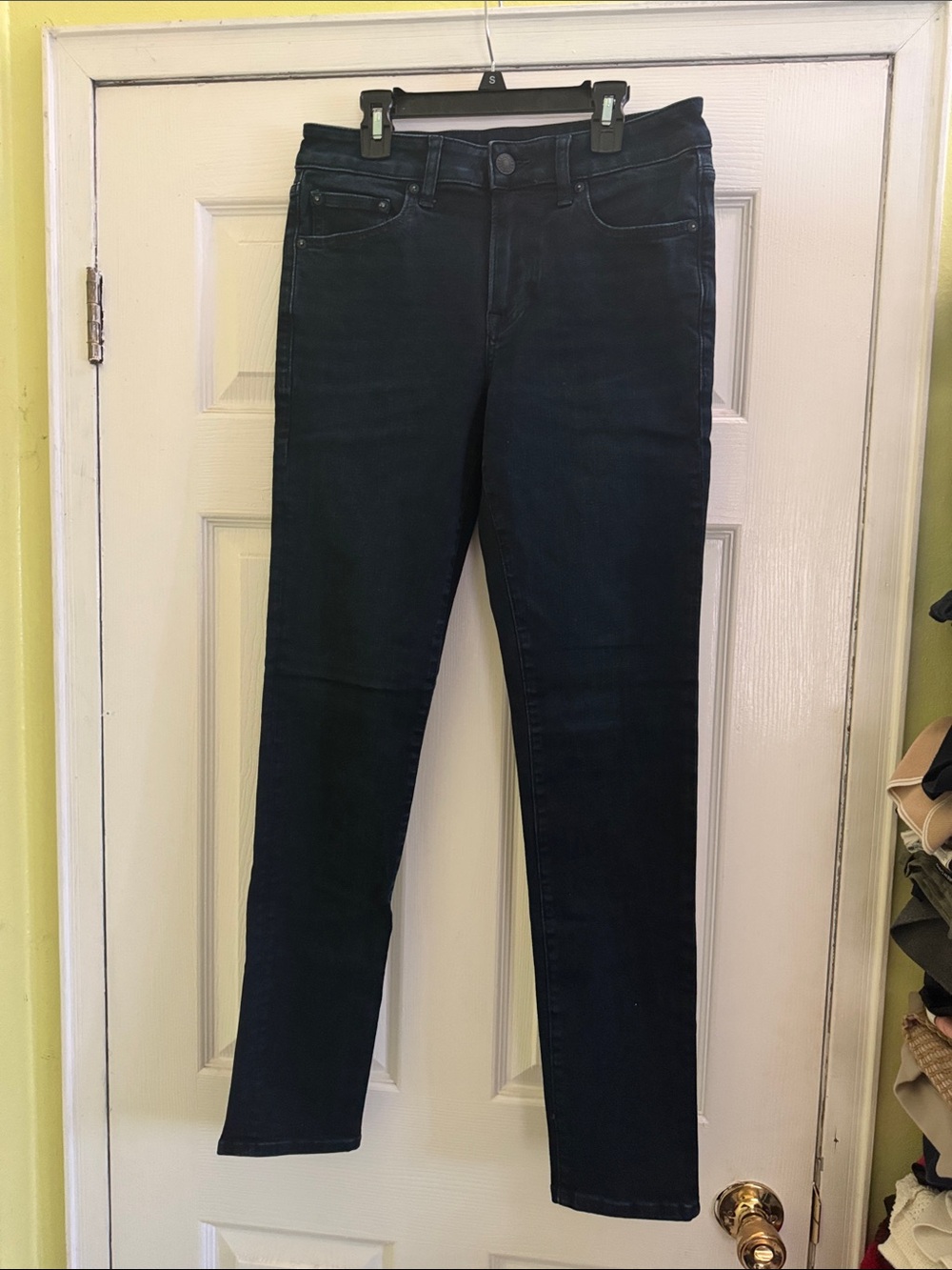 MEN’s Express Skinny Jeans in Deep Black Wash size 28/32